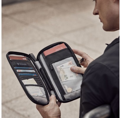 Тревелер Victorinox Travel TRAVEL ACCESSORIES 5.0/Black Vt610597