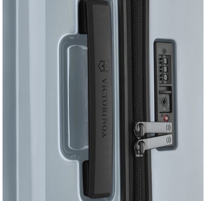 Валіза Victorinox Travel AIROX/Light Blue S Маленька Vt610922