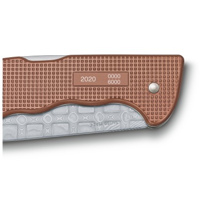 Складной нож Victorinox HUNTER PRO Damast Lim.Ed.6000 0.9410.J20 Складной нож Victorinox HUNTER PRO Damast Lim.Ed.6000 0.9410.J20