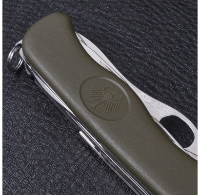 Складаний ніж Victorinox Military One Hand 0.8461.MW4DE Складаний ніж Victorinox Military One Hand 0.8461.MW4DE