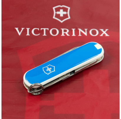 Складной нож Victorinox CLASSIC SD UKRAINE 0.6223.7_T0030r