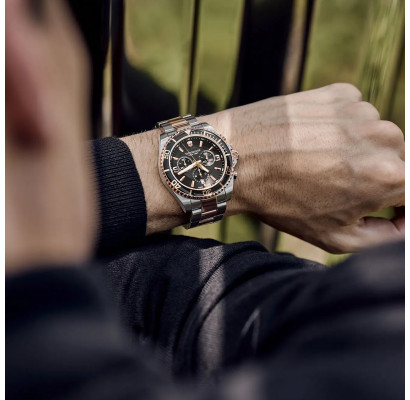 Мужские часы Victorinox Swiss Army MAVERICK Chrono V241952