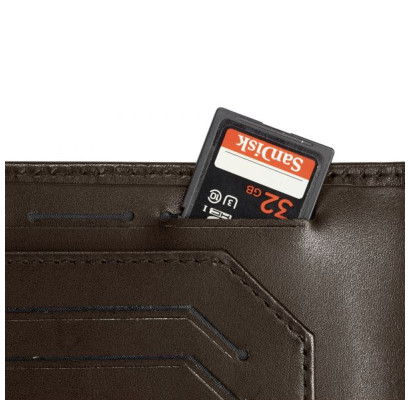 Портмоне Victorinox Travel ALTIUS EDGE/Dark Earth Vt605333