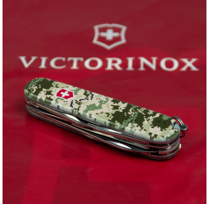 Складаний ніж Victorinox CLIMBER ARMY Піксель з черв. Лого 1.3703.3.W3941p