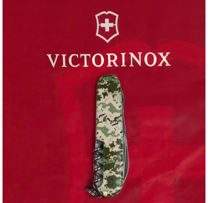 Складаний ніж Victorinox CLIMBER ARMY Піксель 1.3703.3.W3940p