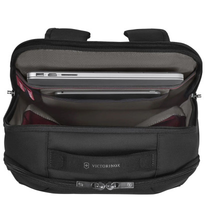 Рюкзак для ноутбука Victorinox CROSSLIGHT/Black Vt612422