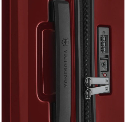 Валіза Victorinox AIROX/Victorinox Red Велика Vt612510