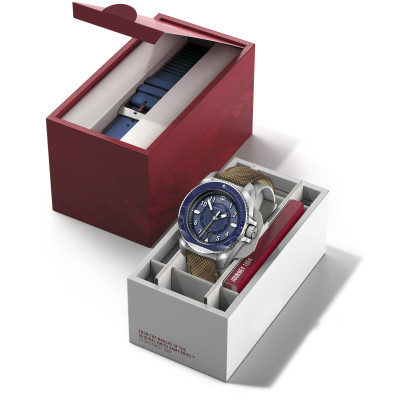 Мужские часы Victorinox Swiss Army JOURNEY 1884 Automatic 43мм V241980.1
