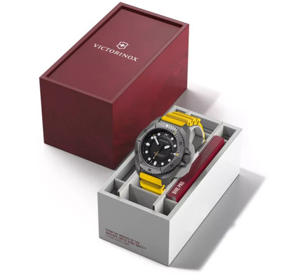 Мужские часы Victorinox Swiss Army DIVE PRO 43мм V241992