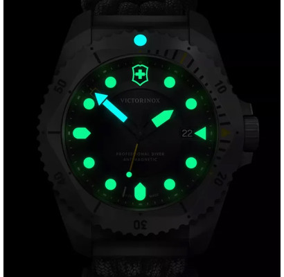 Мужские часы Victorinox Swiss Army DIVE PRO 43мм V241993.1