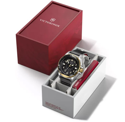 Мужские часы Victorinox Swiss Army JOURNEY 1884 43мм V242014
