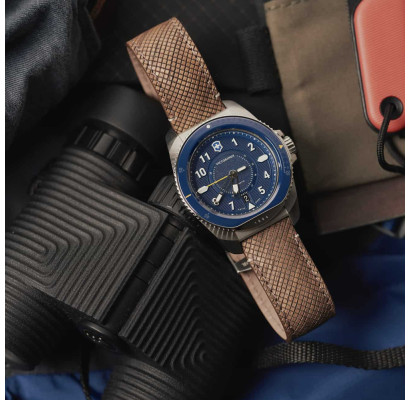 Мужские часы Victorinox Swiss Army JOURNEY 1884 Automatic 43мм V241980.1