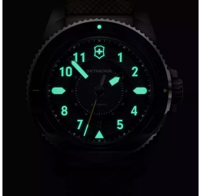 Мужские часы Victorinox Swiss Army JOURNEY 1884 Automatic 43мм V241980.1