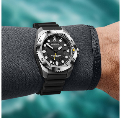 Мужские часы Victorinox Swiss Army DIVE PRO 43мм V241990