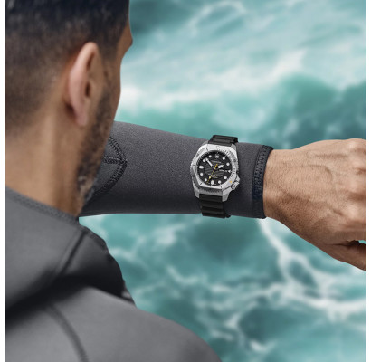 Мужские часы Victorinox Swiss Army DIVE PRO Automatic 43мм V241994