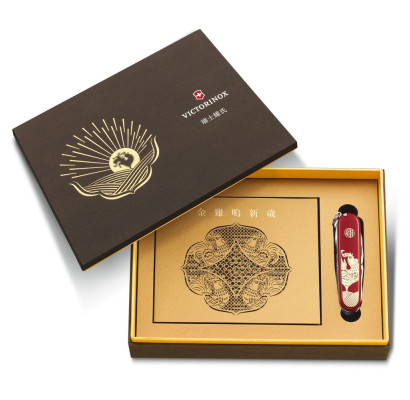 Лимитированный нож Victorinox HUNTSMAN Year of the Rooster 1.3714.E6