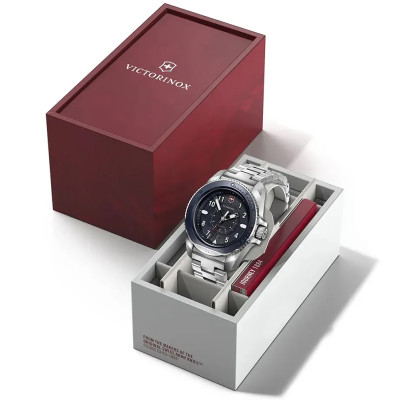 Чоловічий годинник Victorinox Swiss Army JOURNEY 1884 Automatic 43мм V242010