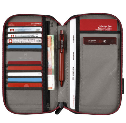Тревелер Victorinox TRAVEL ESSENTIALS Black Vt653371