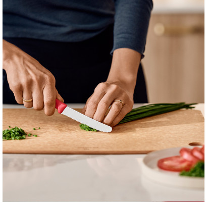 Ніж для томатів Victorinox Swiss Classic 11см хвил помар 6.7839.C1