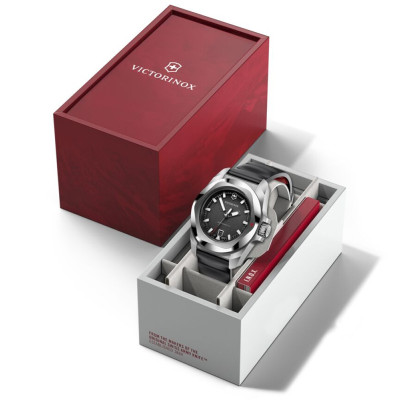 Чоловічий годинник Victorinox Swiss Army I.N.O.X. 242028
