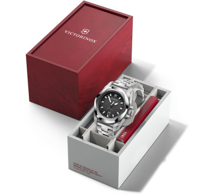Чоловічий годинник Victorinox Swiss Army I.N.O.X. 242030