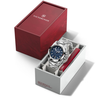Чоловічий годинник Victorinox Swiss Army I.N.O.X. 242031