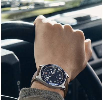 Мужские часы Victorinox Swiss Army SWISS ARMY 242040