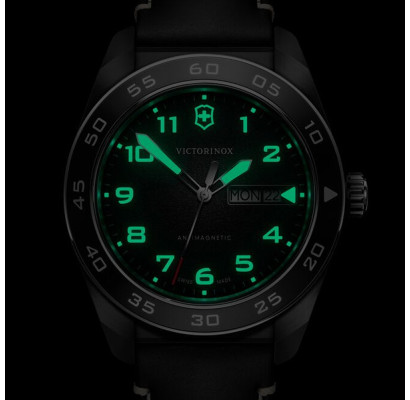 Мужские часы Victorinox Swiss Army SWISS ARMY 242041