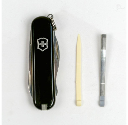 Складной нож Victorinox RALLY 0.6163.3