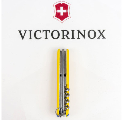 Складной нож Victorinox CAMPER 1.3613.8