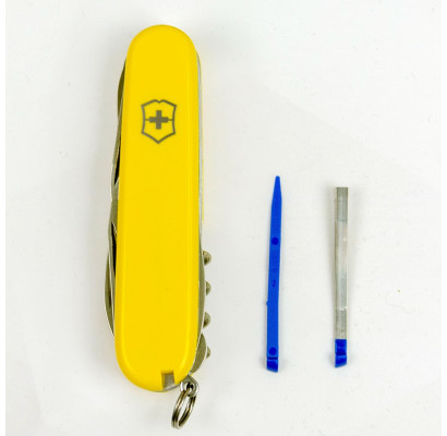 Складной нож Victorinox HUNTSMAN 1.3713.8