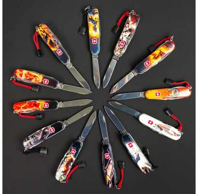 Складной нож Victorinox HUNTSMAN ZODIAC Золотой конь 1.3713.Z5220pk