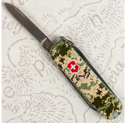 Складной нож Victorinox CLASSIC SD ARMY Пиксель с крас. Лого 0.6223.3.W3941pw
