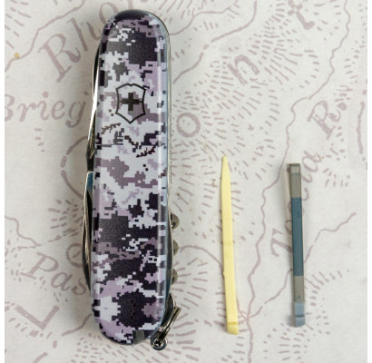 Складной нож Victorinox CLIMBER ARMY Пиксель синий 1.3703.3.W3942p