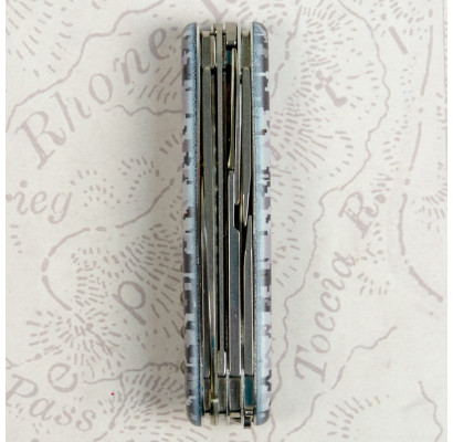 Складной нож Victorinox HUNTSMAN ARMY Пиксель синий с крас. Лого 1.3713.3.W3943p