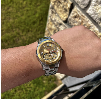 Чоловічий годинник Victorinox Swiss Army CHRONO CLASSIC 1/100 V241619