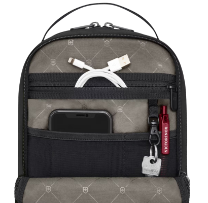 Сумка Victorinox TRAVEL ESSENTIALS Black Vt653590