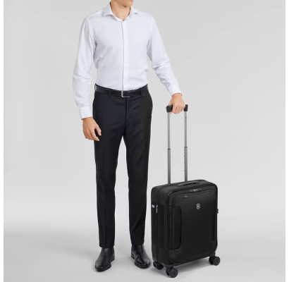 Чемодан Victorinox WERKS TRAVELER 7.0 Black Маленький Vt653657