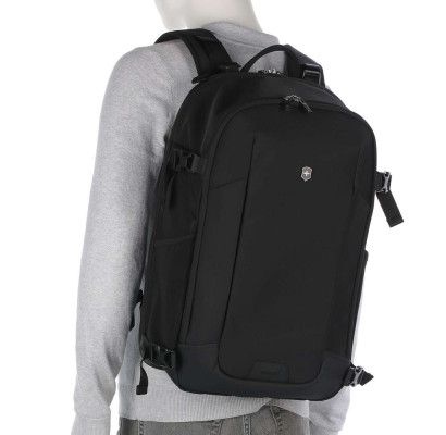 Дорожный рюкзак для ноутбука Victorinox ALTMONT Modern Black Vt653554