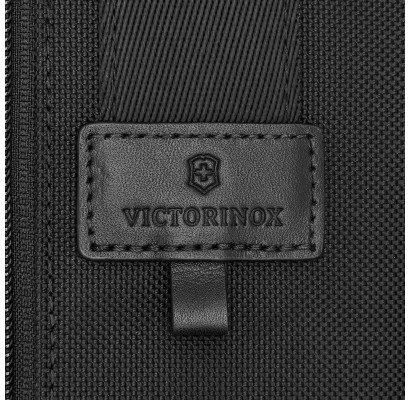 Рюкзак для ноутбука Victorinox MYTHIC Black Vt653459
