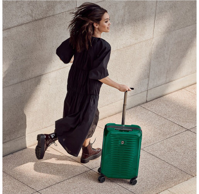 Чемодан Victorinox AIROX Forest Green Маленький Vt653502