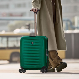 Чемодан Victorinox AIROX Forest Green Маленький Vt653502
