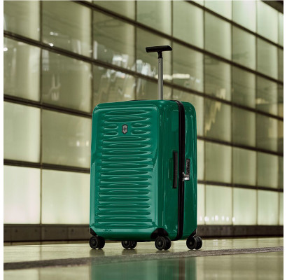 Чемодан Victorinox AIROX Forest Green Средний Vt653506