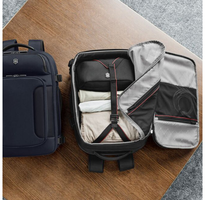 Дорожный рюкзак для ноутбука Victorinox WERKS TRAVELER 7.0 Navy Blue Vt653651