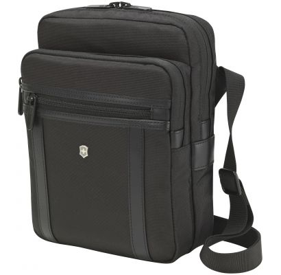 Чоловіча сумка Victorinox Travel WERKS PROFESSIONAL 2.0/Black Vt604990