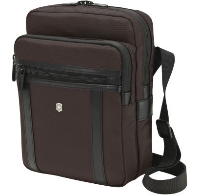 Мужская сумка Victorinox Travel WERKS PROFESSIONAL 2.0/Dark Earth Vt605327