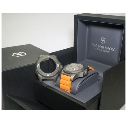 Мужские часы Victorinox Swiss Army I.N.O.X V241758