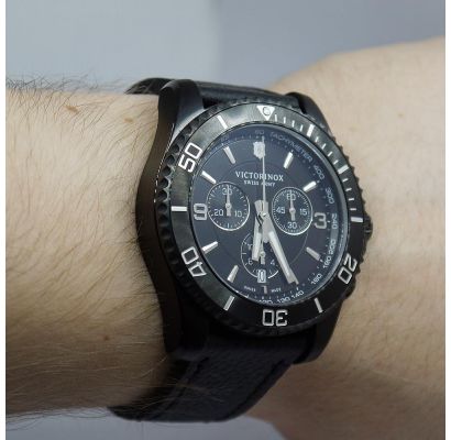 Мужские часы Victorinox Swiss Army MAVERICK Chrono V241786