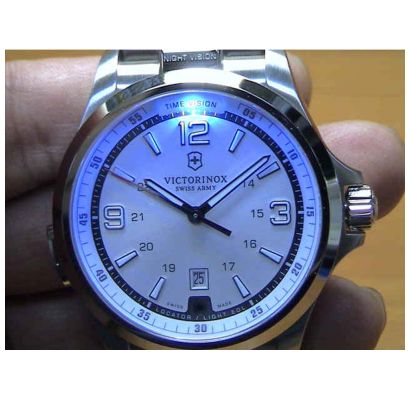 Чоловічий годинник Victorinox Swiss Army NIGHT VISION V241570