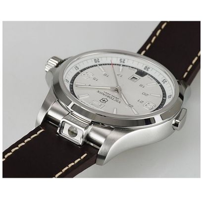 Чоловічий годинник Victorinox Swiss Army NIGHT VISION V241570